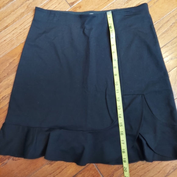 Loft Skirt Size- M - Picture 4 of 5